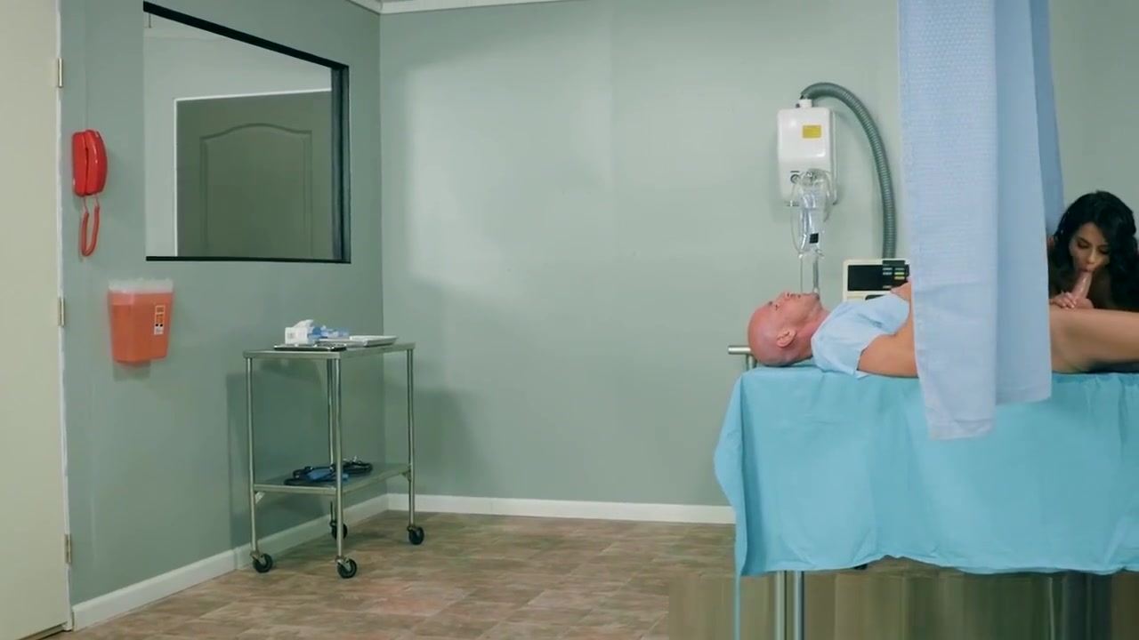Brazzers - Doctor Adventures - A Nurse Has Ne
