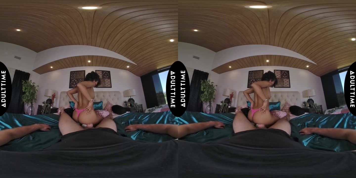 Up Close VR with Addis Fouche, Scene #01