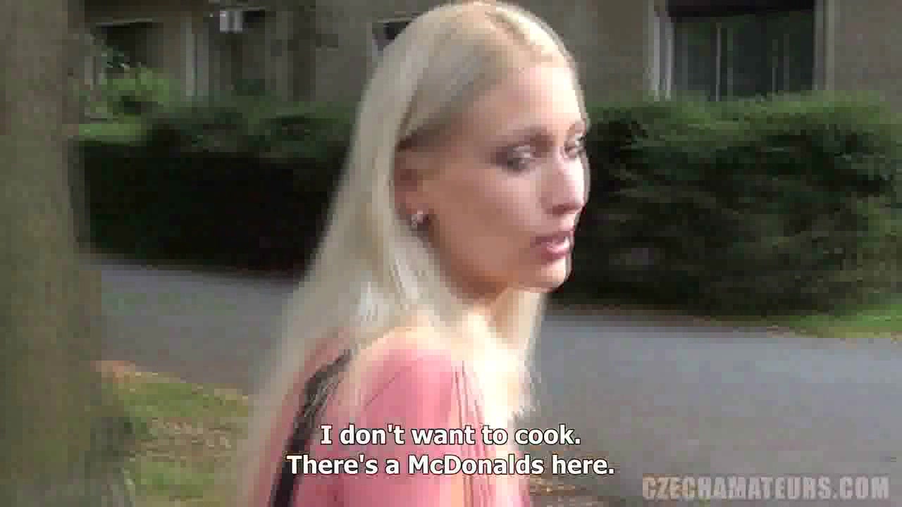 Erotic footage of an amazing blonde pleasing her boyfriend