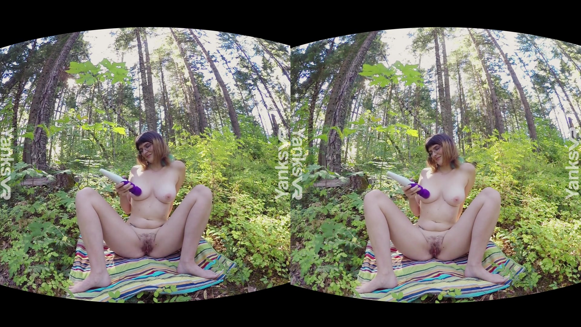 Sosha Belle in Sosha Squirts - YanksVR