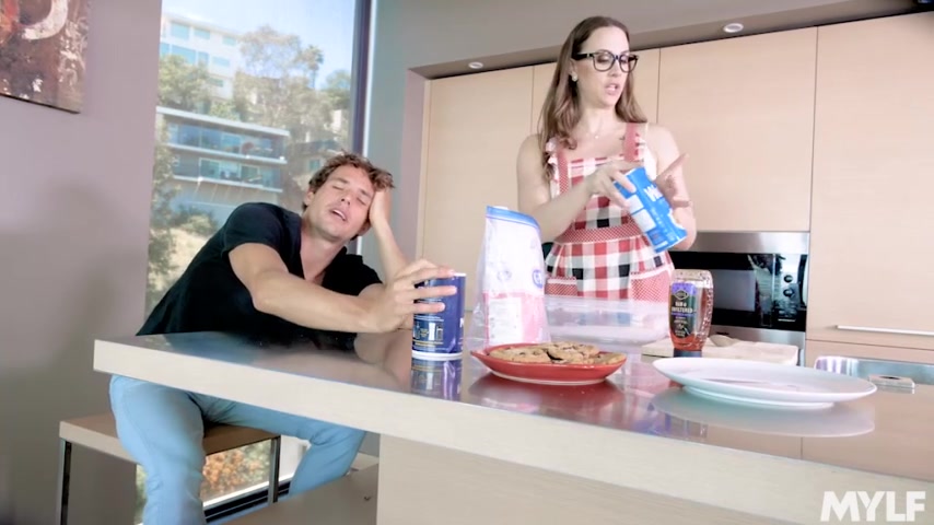 Stepmoms Special Frosting - MYLF