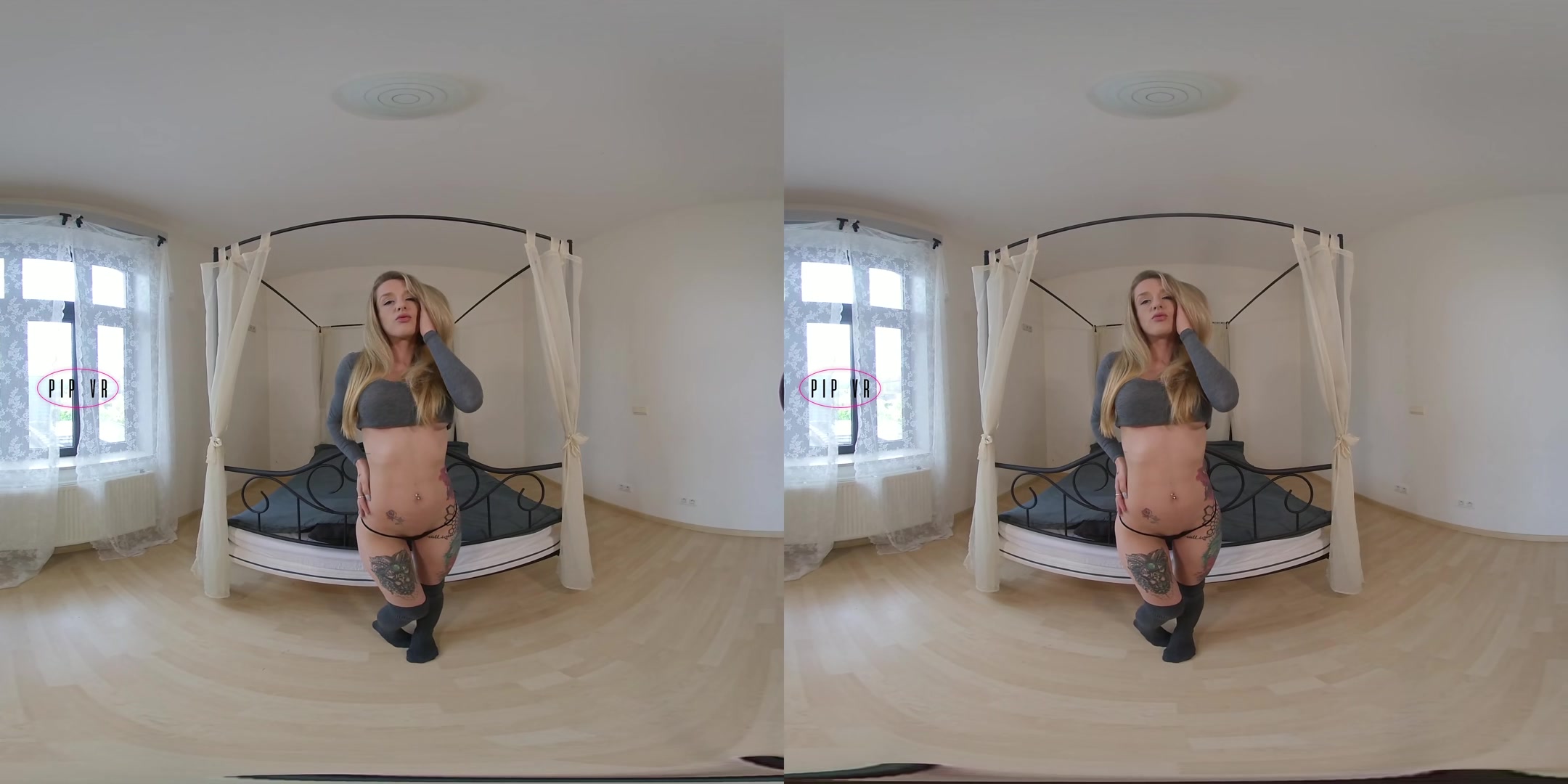 Danique Plays With Her Dildo - PIPVR