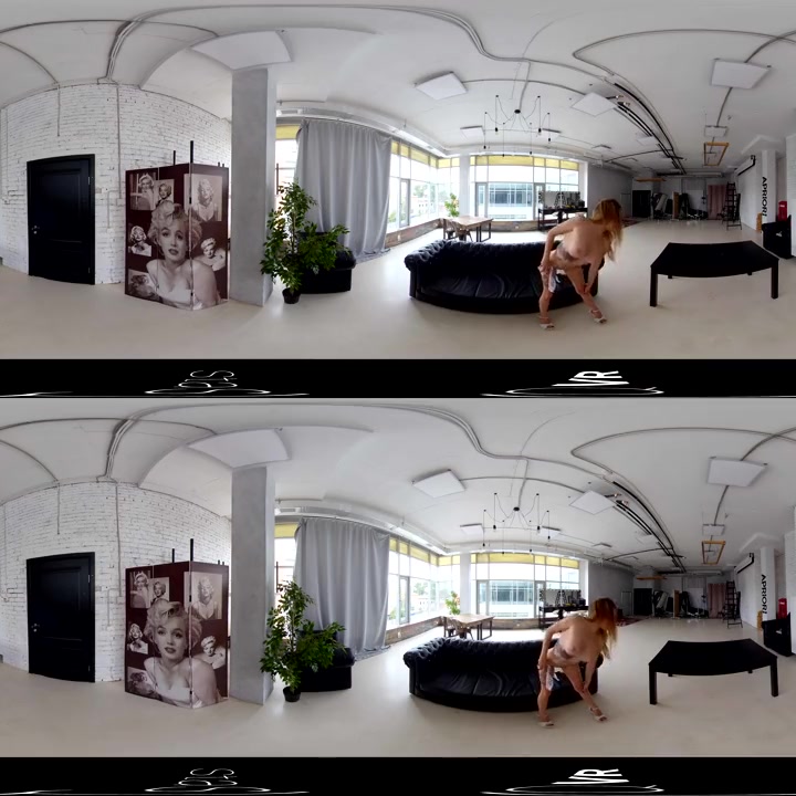 VR porn - Tight Titty T-Shirt 360º - StasyQVR