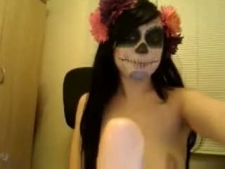 GF gets nude and horny on Halloween