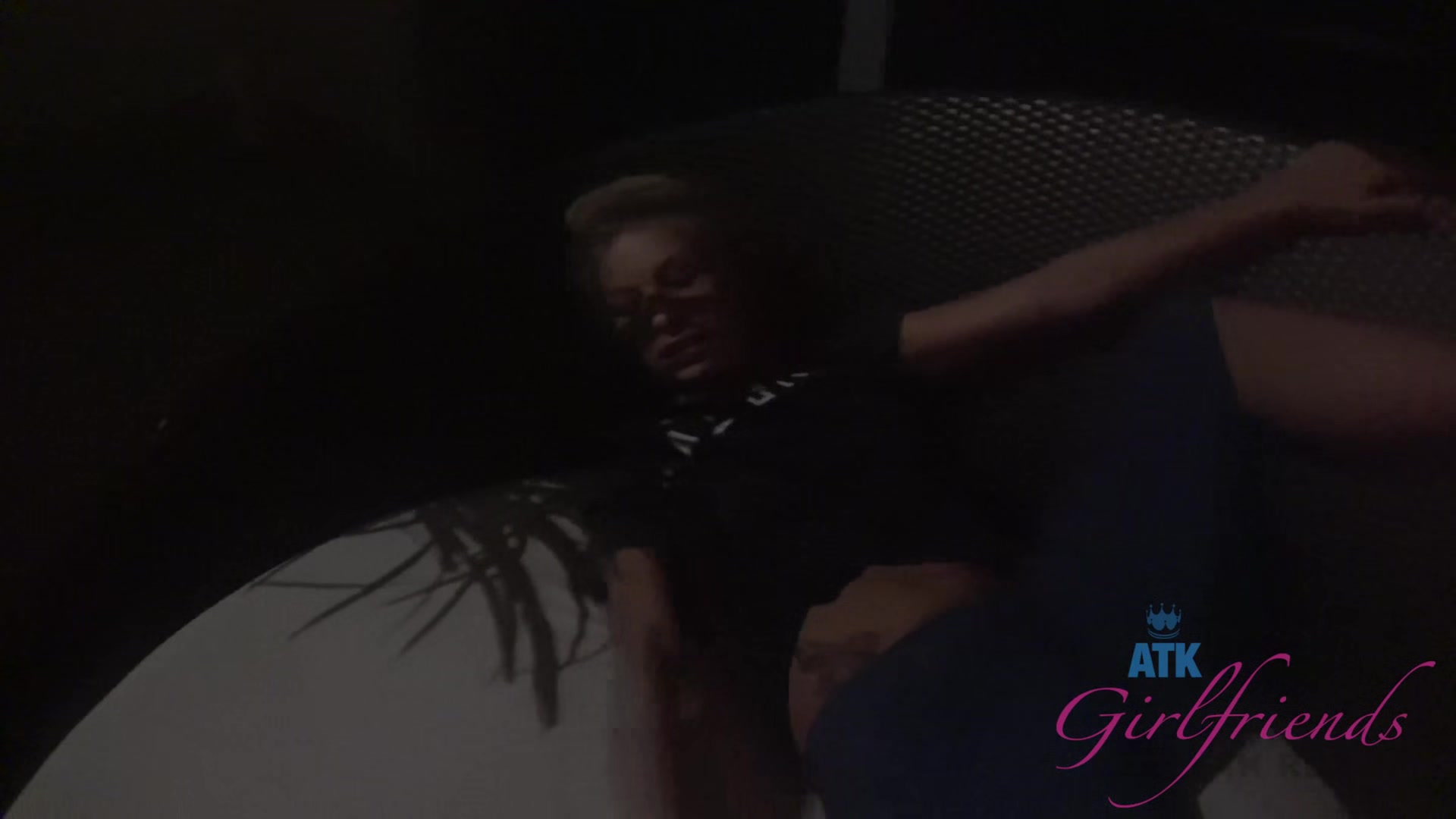 Virtual Vacation Singapore With Carmen Caliente 1/5