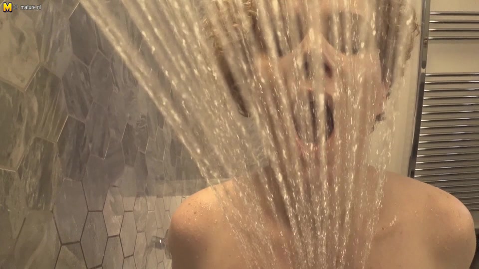 Steamy Milf With Big Tits Playing In The Bathroom - MatureNL