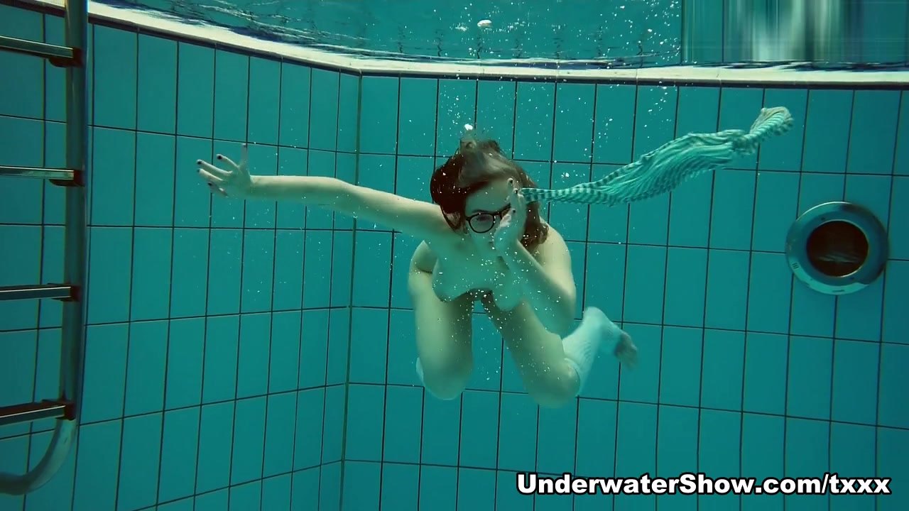 Dashka Video - UnderwaterShow