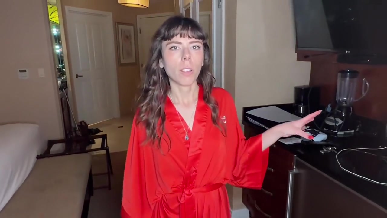 Bullbossdrives Tiny Pussy Into Wild Blowjob