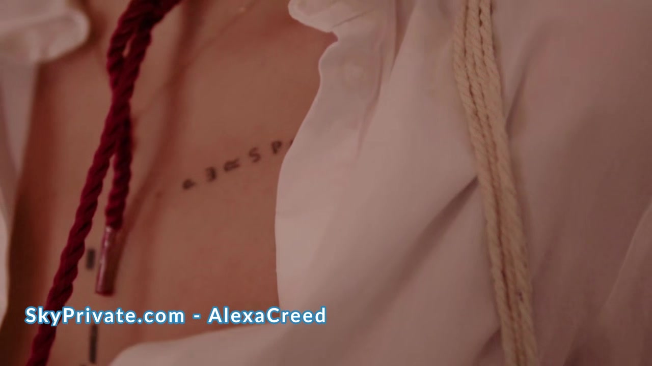 (CAN'T STOP MOANING) Alexa Creed Gets Tied Up and Vibed Hard Till Orgasm - SKYPRIVATE