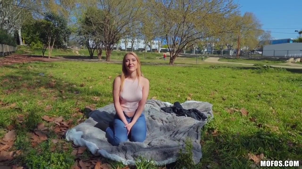 Jordi El Nino Polla In Jordi Outdoors S01e02 - The Money Lovin Blondie!