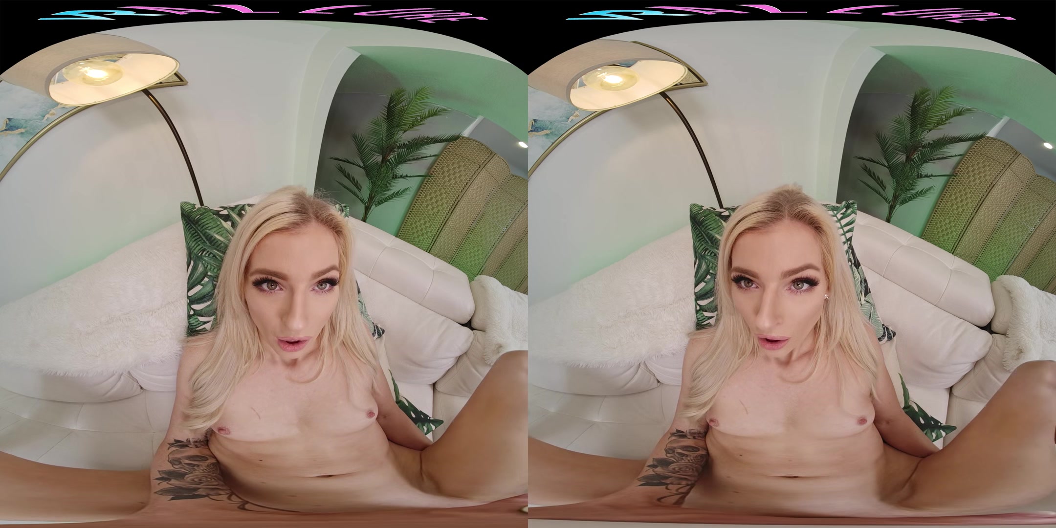 Skinny blonde gets off with her sex toy in VR