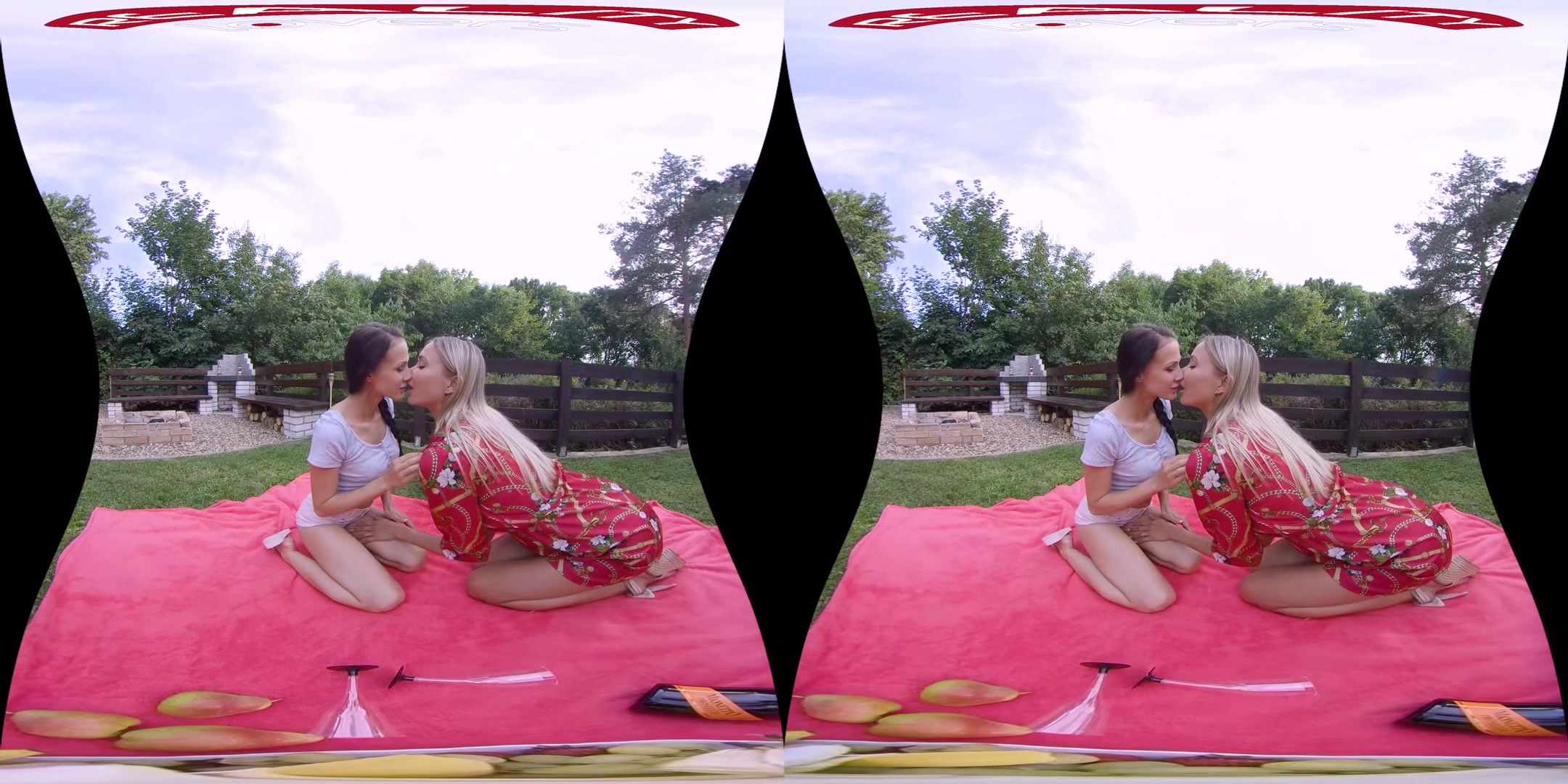 Strap on at the Lesbian Picnic - RealityLovers