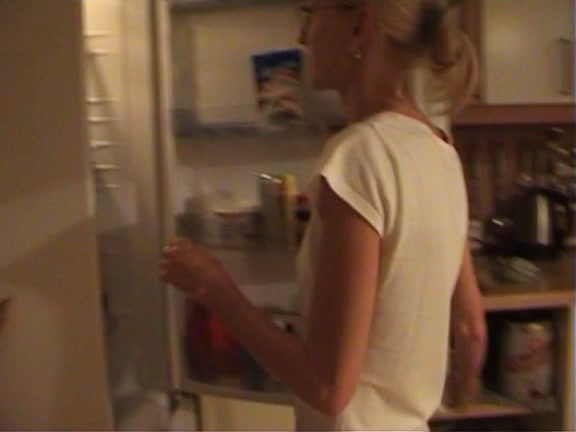 Merry milk shakes dilettante in the sexual home fuck with ejaculation