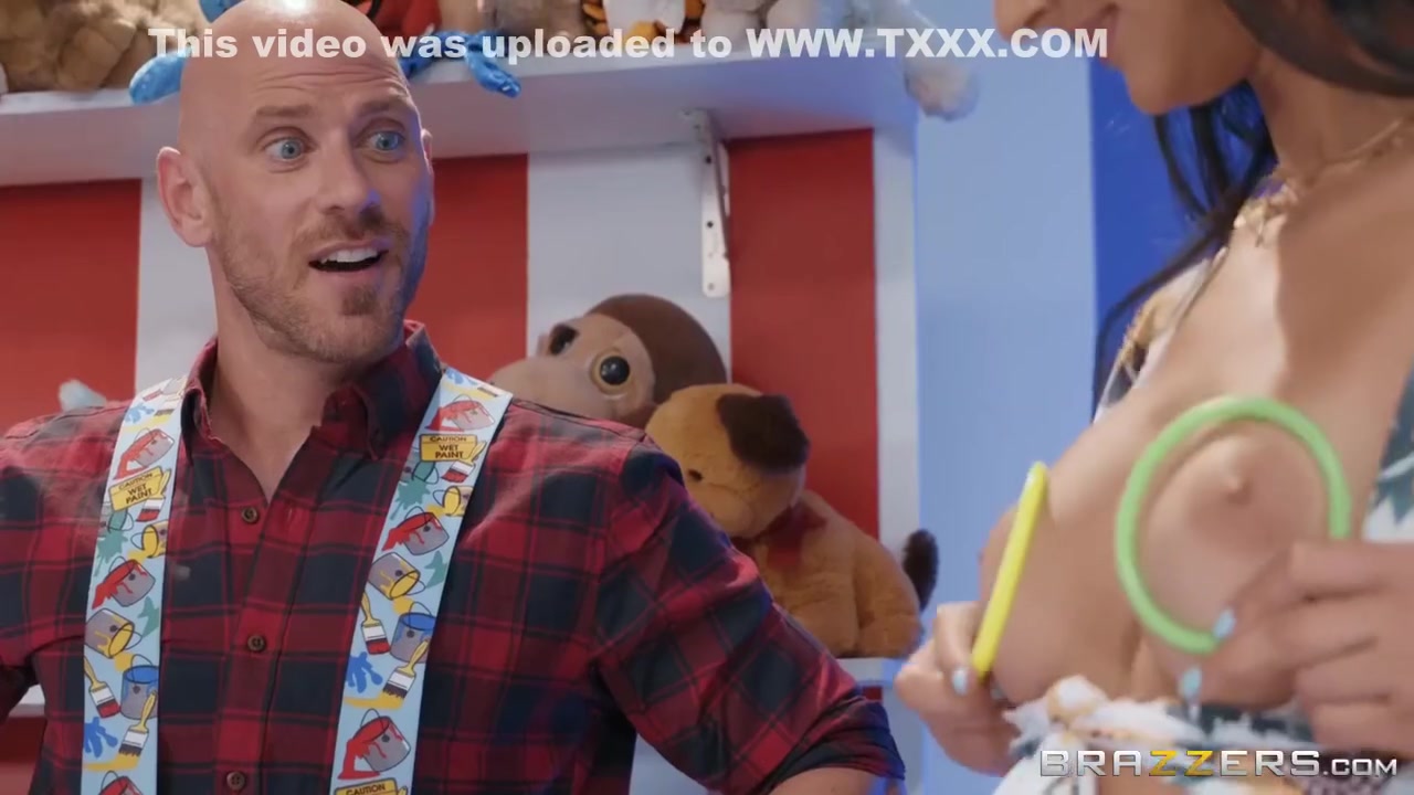 Johnny Sins And Eliza Ibarra - Got Almost Caught While Cheating On Her Silly Bf