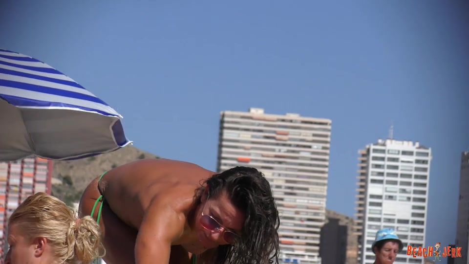 Green thong - BeachJerk