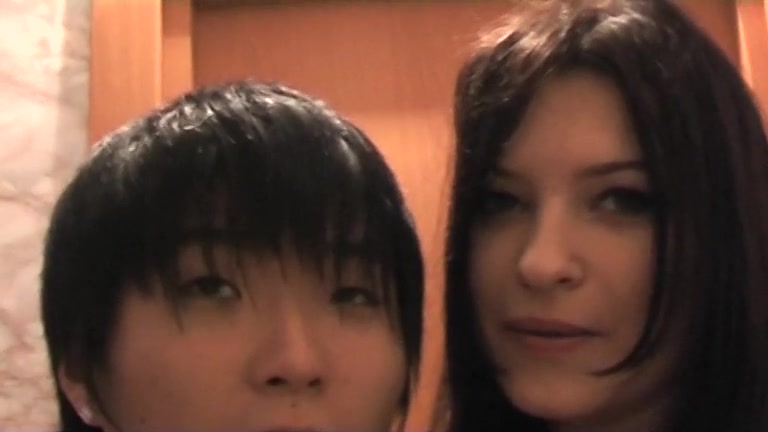 Hot pair porn closeups with shlong disappearing in beaver