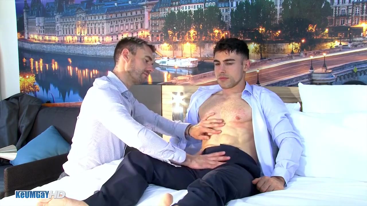The Insurer Gets Undressed And Sucked His Huge Cock By A Fitness Coach