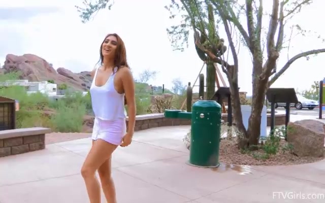Rayna Public Sexy - FTVGirls