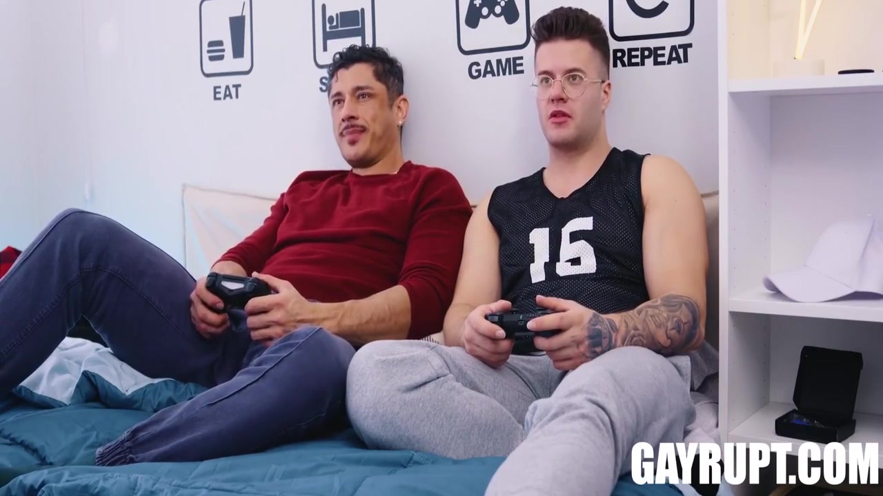 Gay Porn, Clark Delgaty And Rocky Vallarta In Gaming Gone Wild: Clark & Rockys Unexpected Fun 7 Min