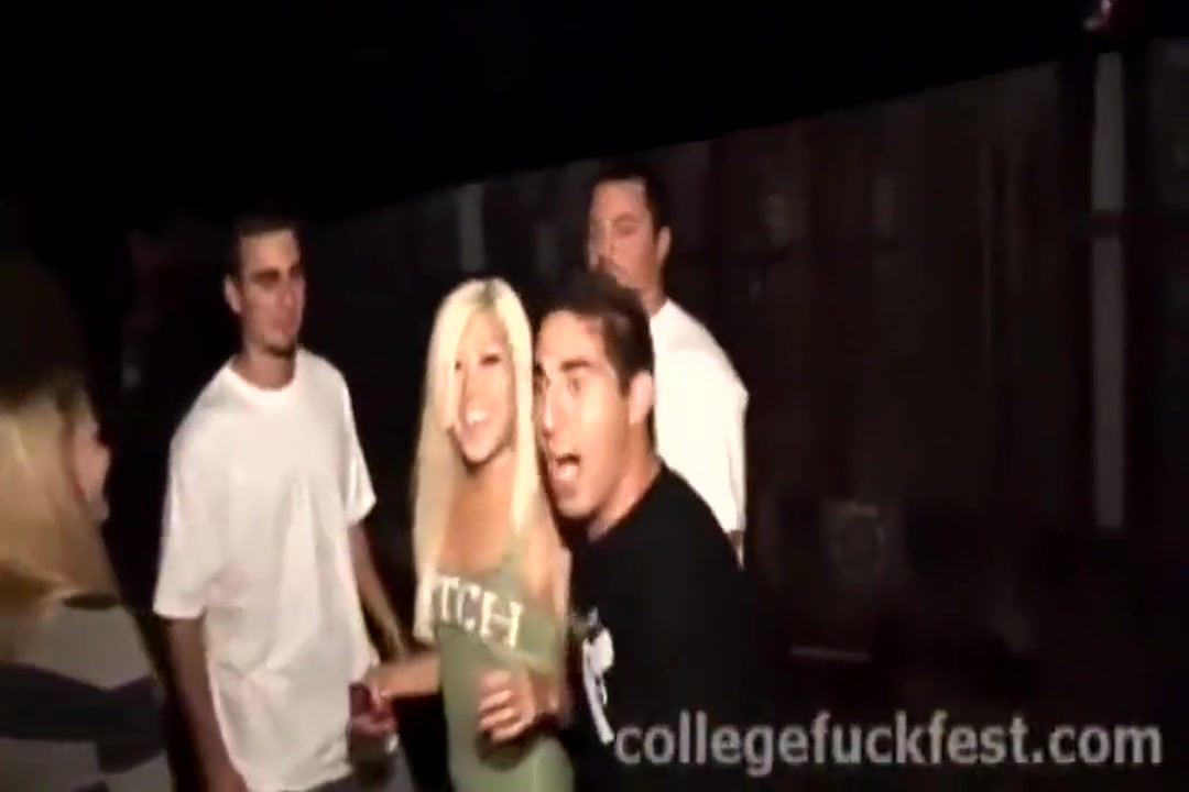 Slutty Blonde teen 18+ Sucks College Cock 6 Min