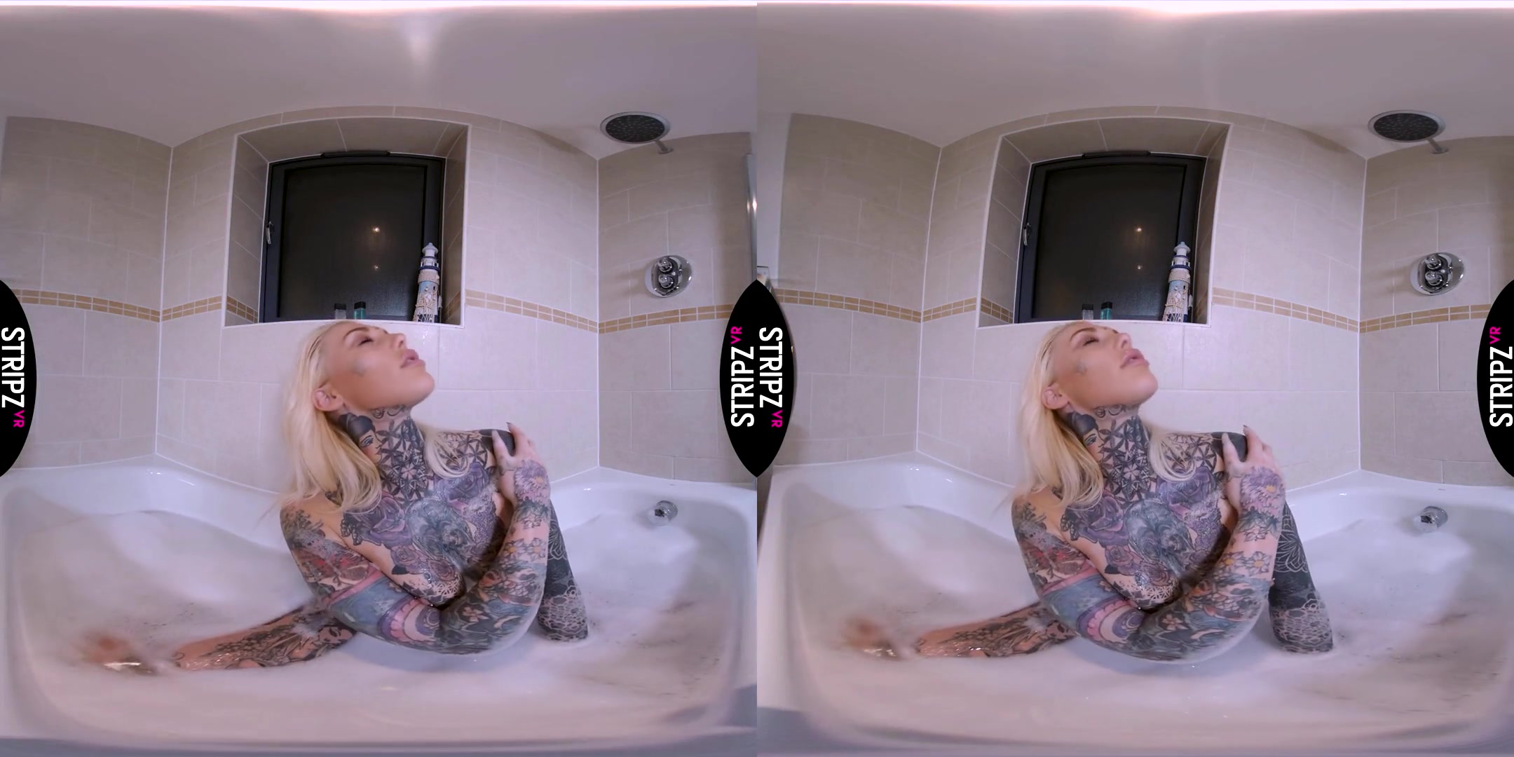 Lauren Brock in Soap! - StripzVR