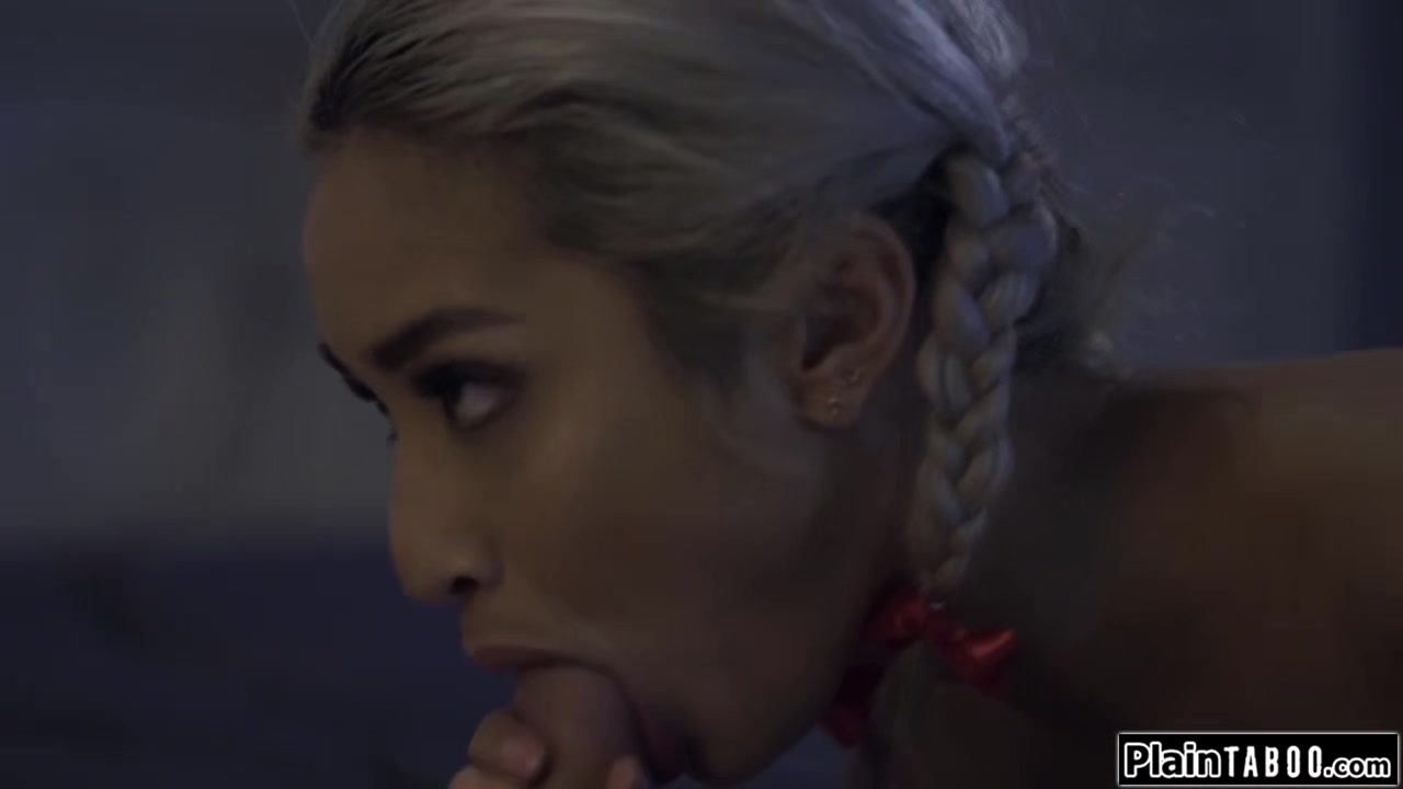 Asian lures counselor into fucking her