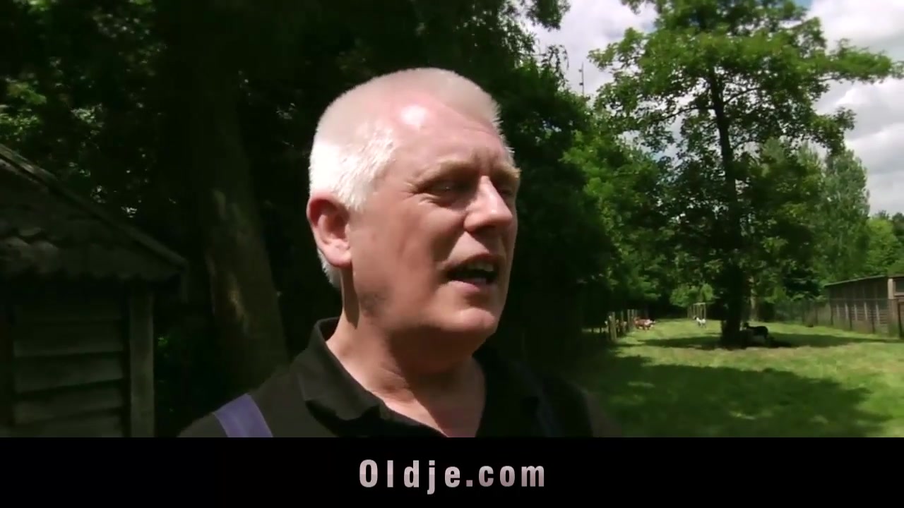 Grandpa farmer man fucks countryside teeny