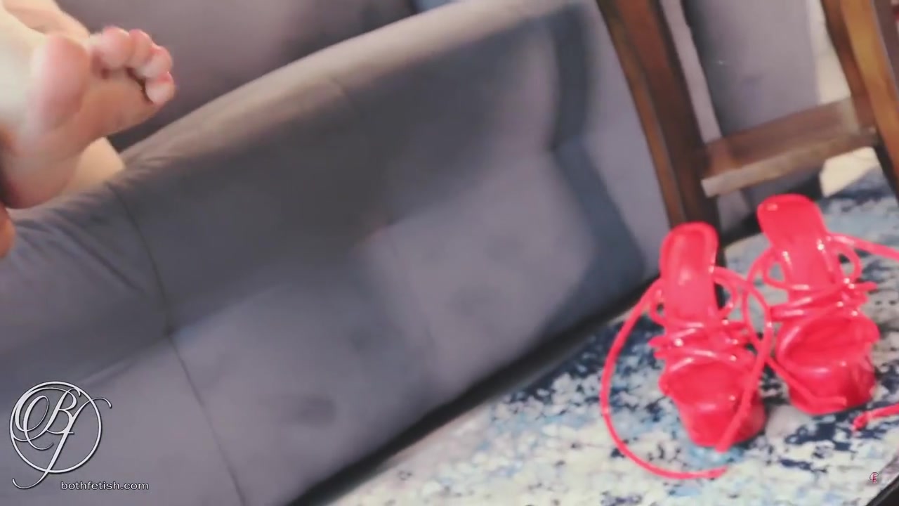 High Heels Mirror Fetish, Come Fuck My Reflection In Lingerie