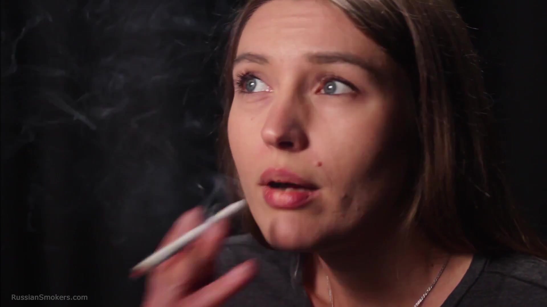 Kate Is Giving An Interview And Smoking 100mm Cigarettes