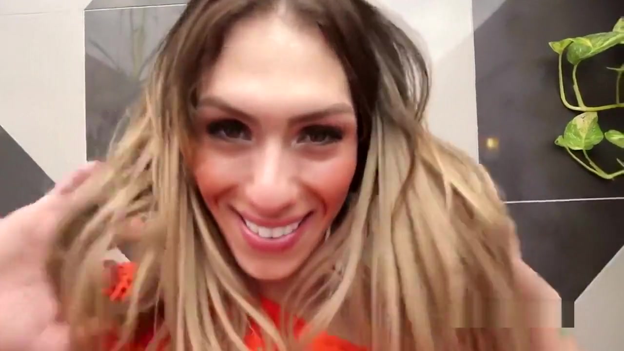 Tgirl got cumshot on her big booty