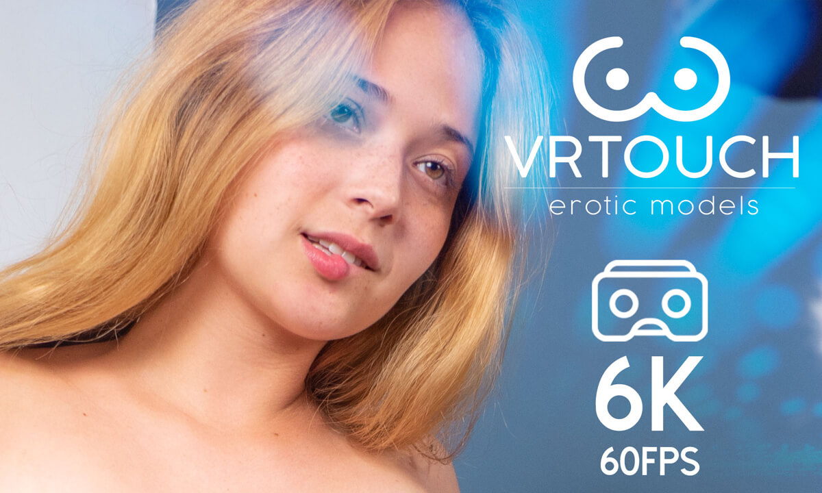 Melanie Striptease - VRTOUCH