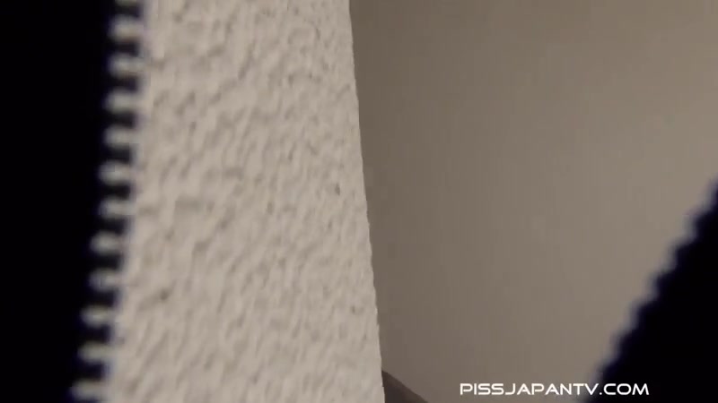 A Yellowed Reflection - PissJapanTV