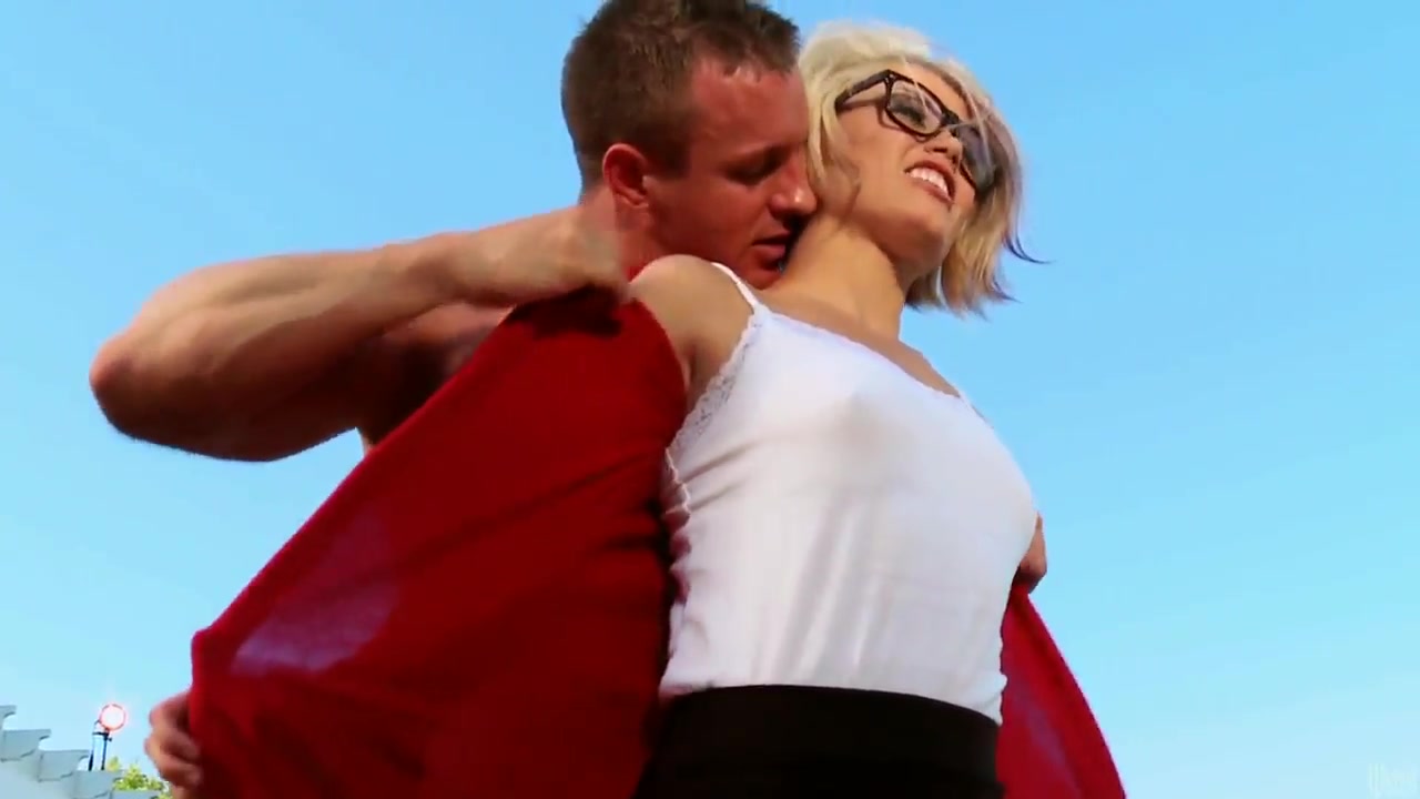 Bespectacled babysitter Ash Hollywood has oral sex by the pool