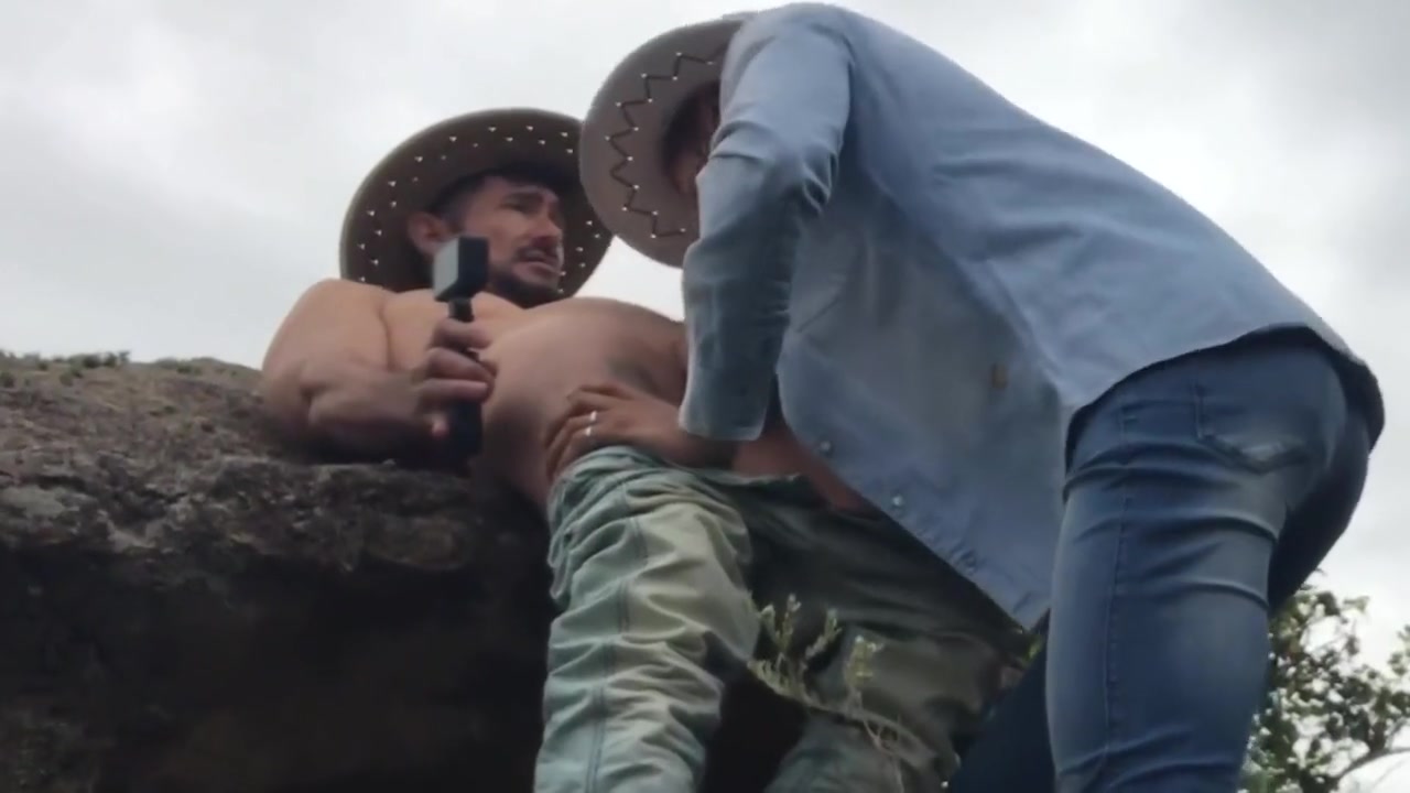 Secreto En Montana Hoy: Te Preno En La Montana - Cowboys Montando A Pelo En El Bosque Libre Pelicula Porno Amateur Sexo Anal En Cordoba - Argentina - Femboy Da Mamada Caliente En El Bosque Juego De Rol - Con Alex Barcelona 25 Min