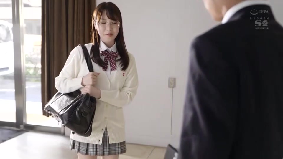 05072 SEX of neat and clean girl