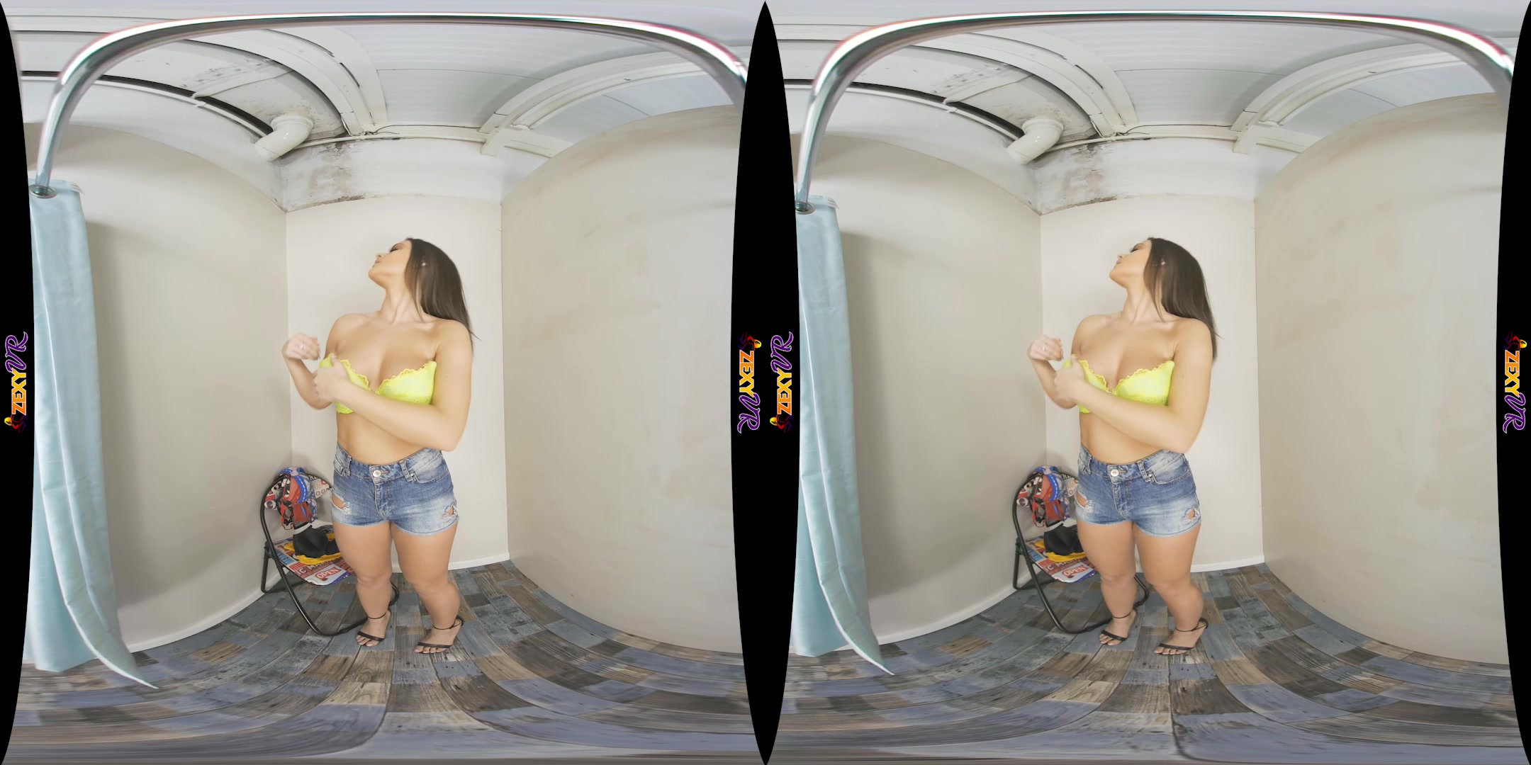 Help Me Decide featuring Amelia B - ZexyVR