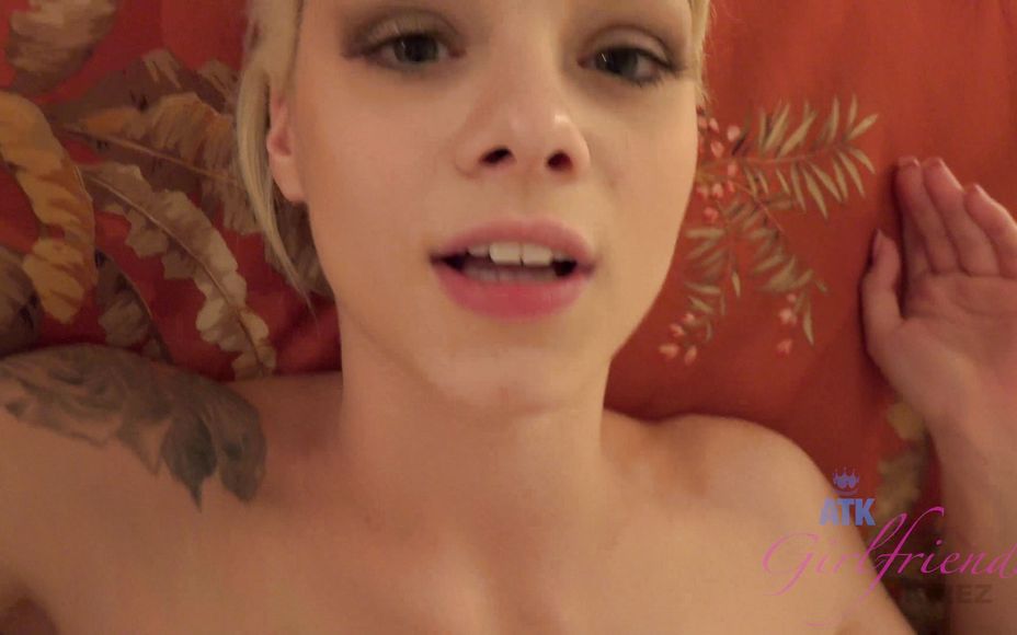 Virtual Vacation On Hawaii With Perfect Blonde Slut Elsa Jean 2/8