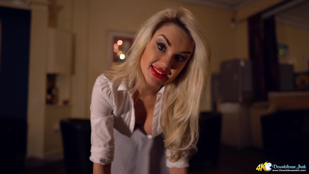 Sexy Fun - DownblouseJerk
