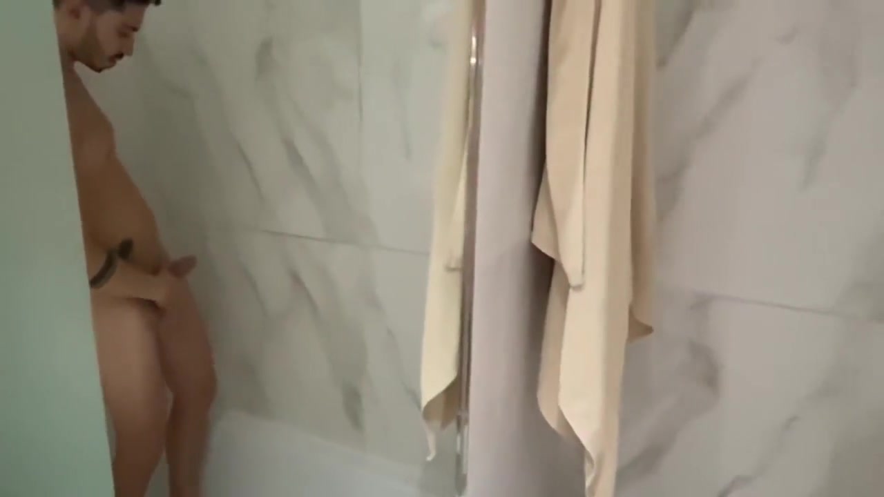 Showertime My Sex-trainer Got Horny And Let Me Fuck Him - Im A Monstercock Toptwink - I Fuck My Trainer Bareback In The Bathroom - With Alex Barcelona 14 Min