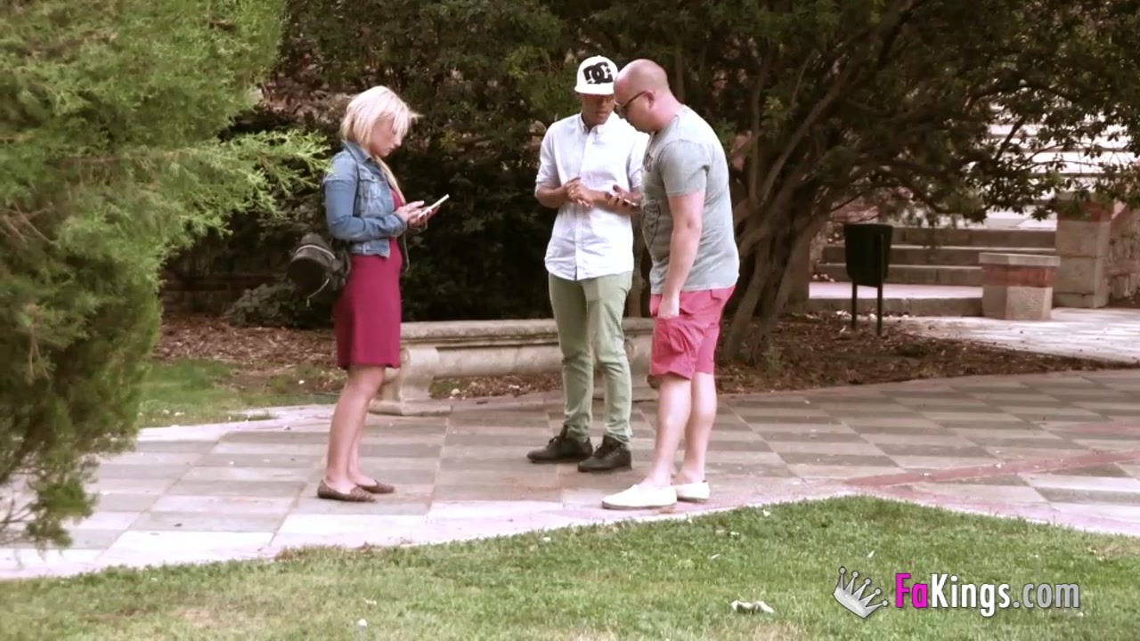 Picking girls up who want to dance (and fuck)