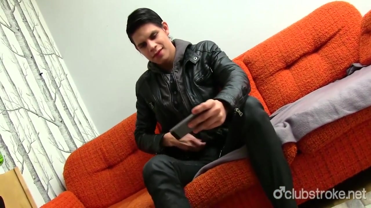 Slim Straight Guy Luis Wanks