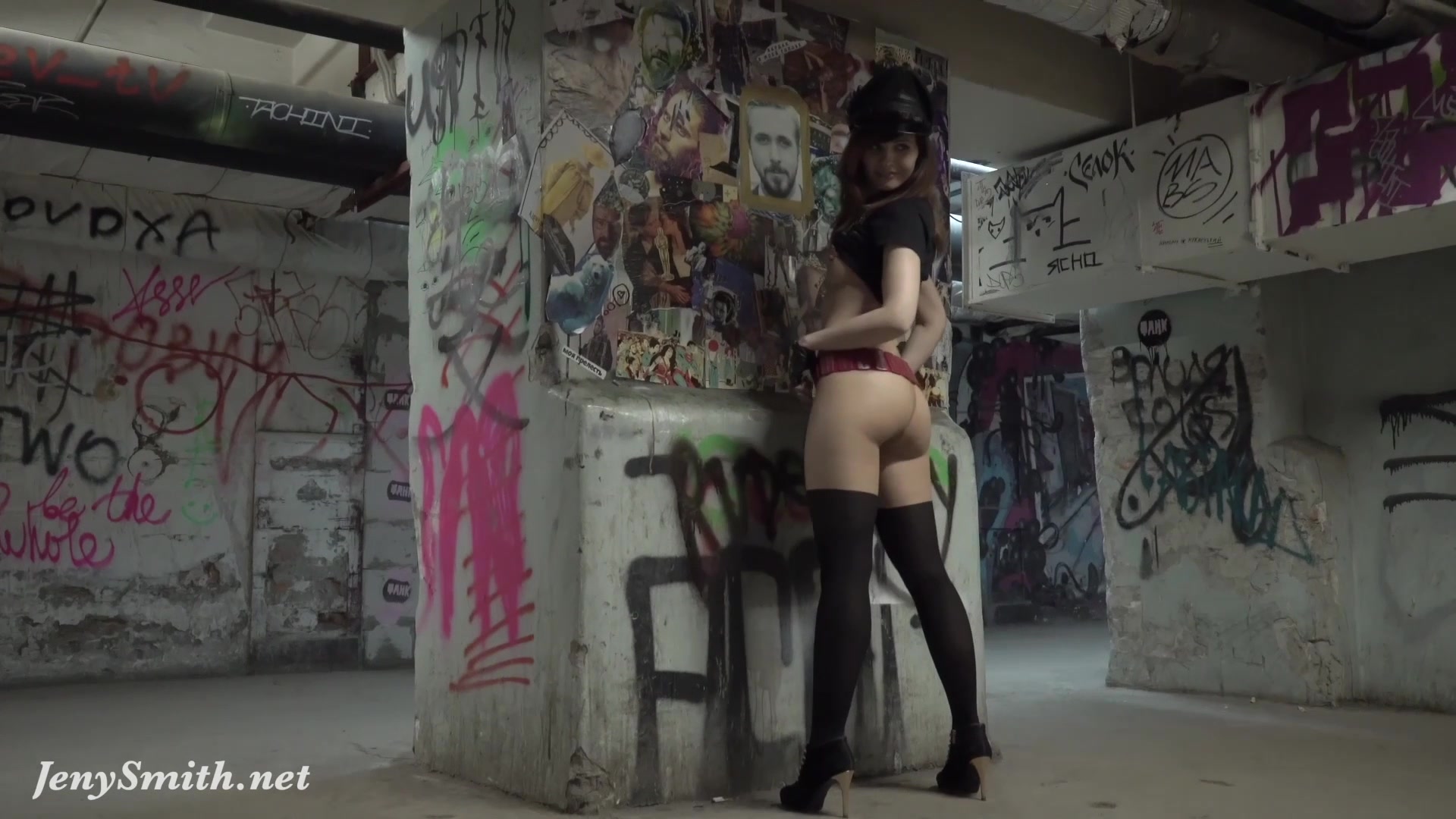 Pantyhose Rock Star flashing