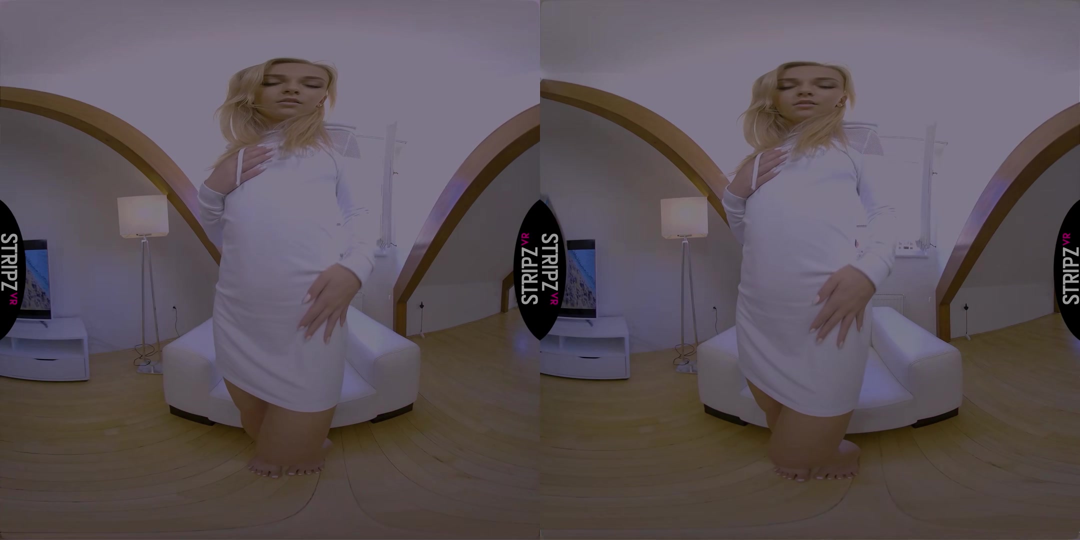 Whoops No Knickers - StripzVR