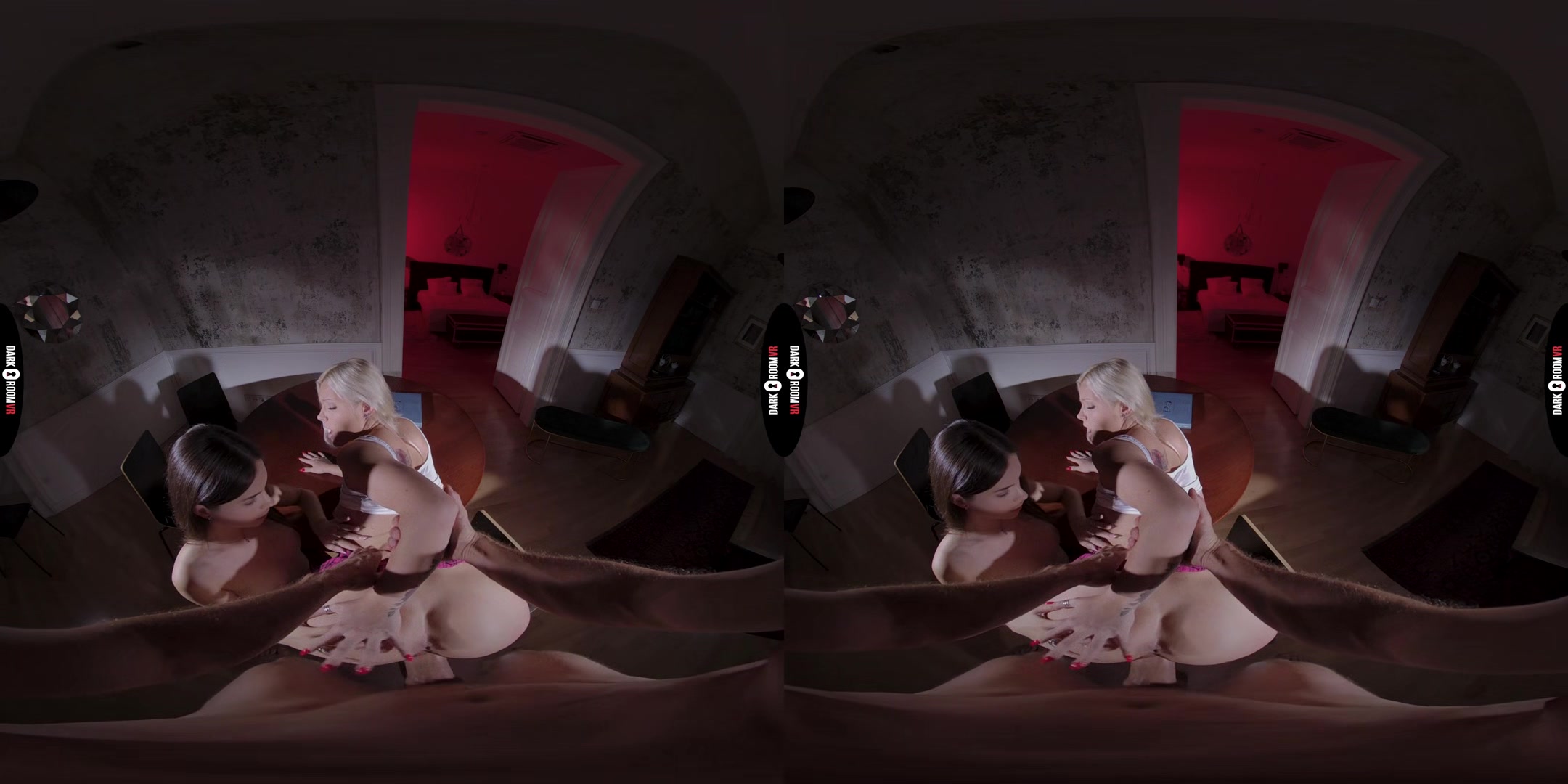 Liz Ocean & Azazie Skymm VR Porn: The Homework - DarkRoomVR