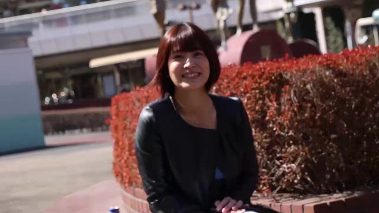 0005507_人妻NTR 美女 乳首舐め騎乗位などが含まれている