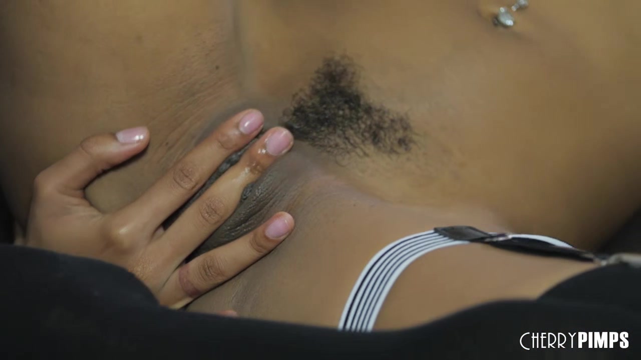 Classy Ebony Babe Kira Noir Enjoys Solo Fingering Her Tight Pussy