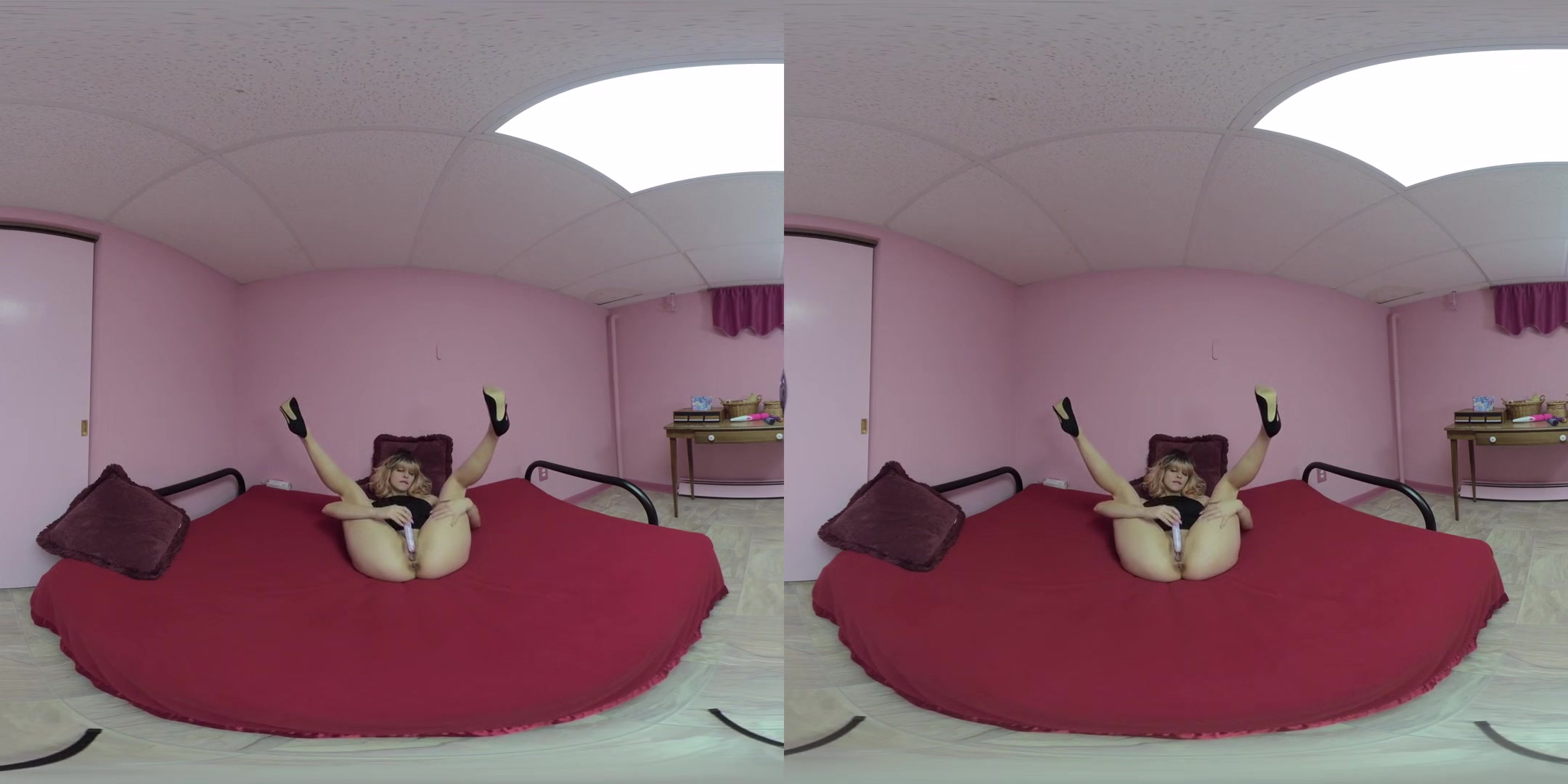 Busty Babe Ashenn Fire Lifts Her Dress To Fuck A New Toy - Amateur Slut Hardcore Solo