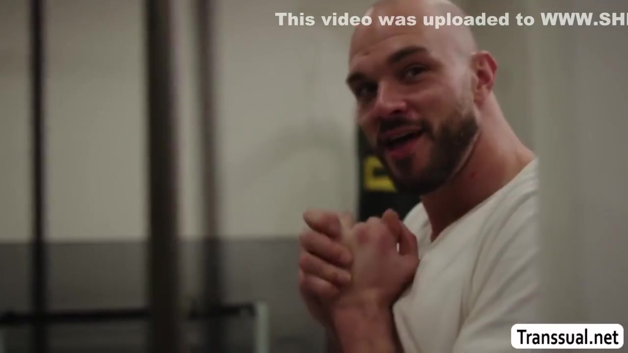 Bald Dude Barebacks Shemale Gym Buddy