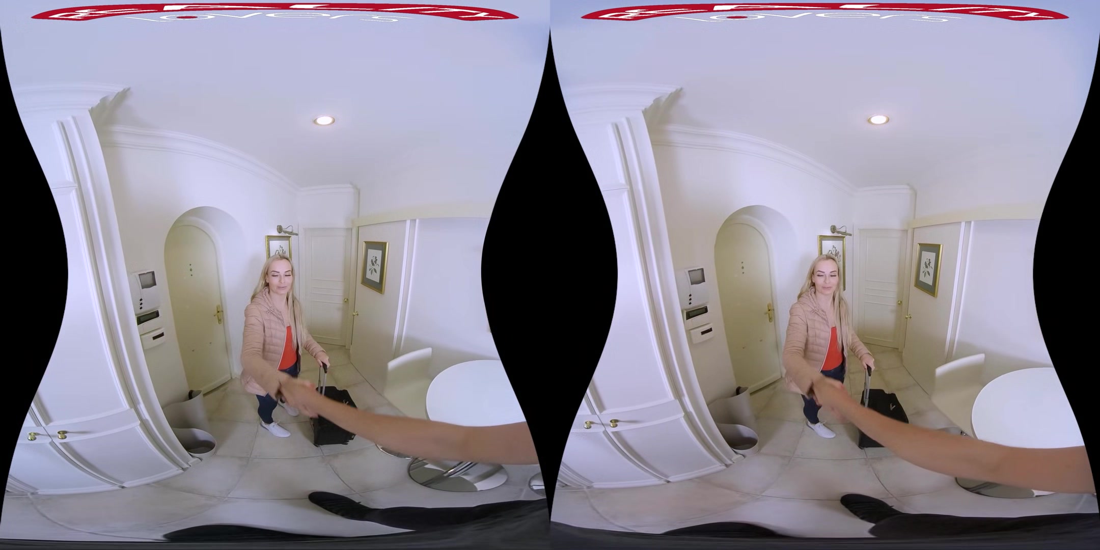 Playing with Victoria - RealityLovers