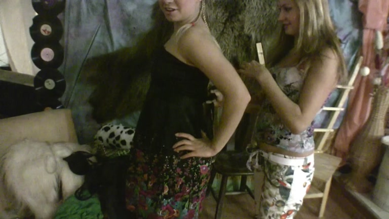 Amateur sex video from student 18+ party